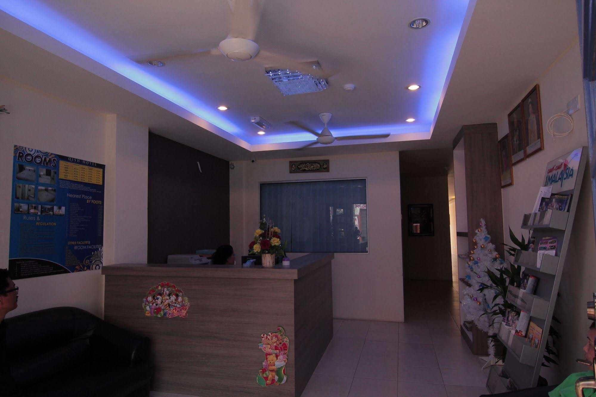 Qish Hotel Malacca Exteriör bild
